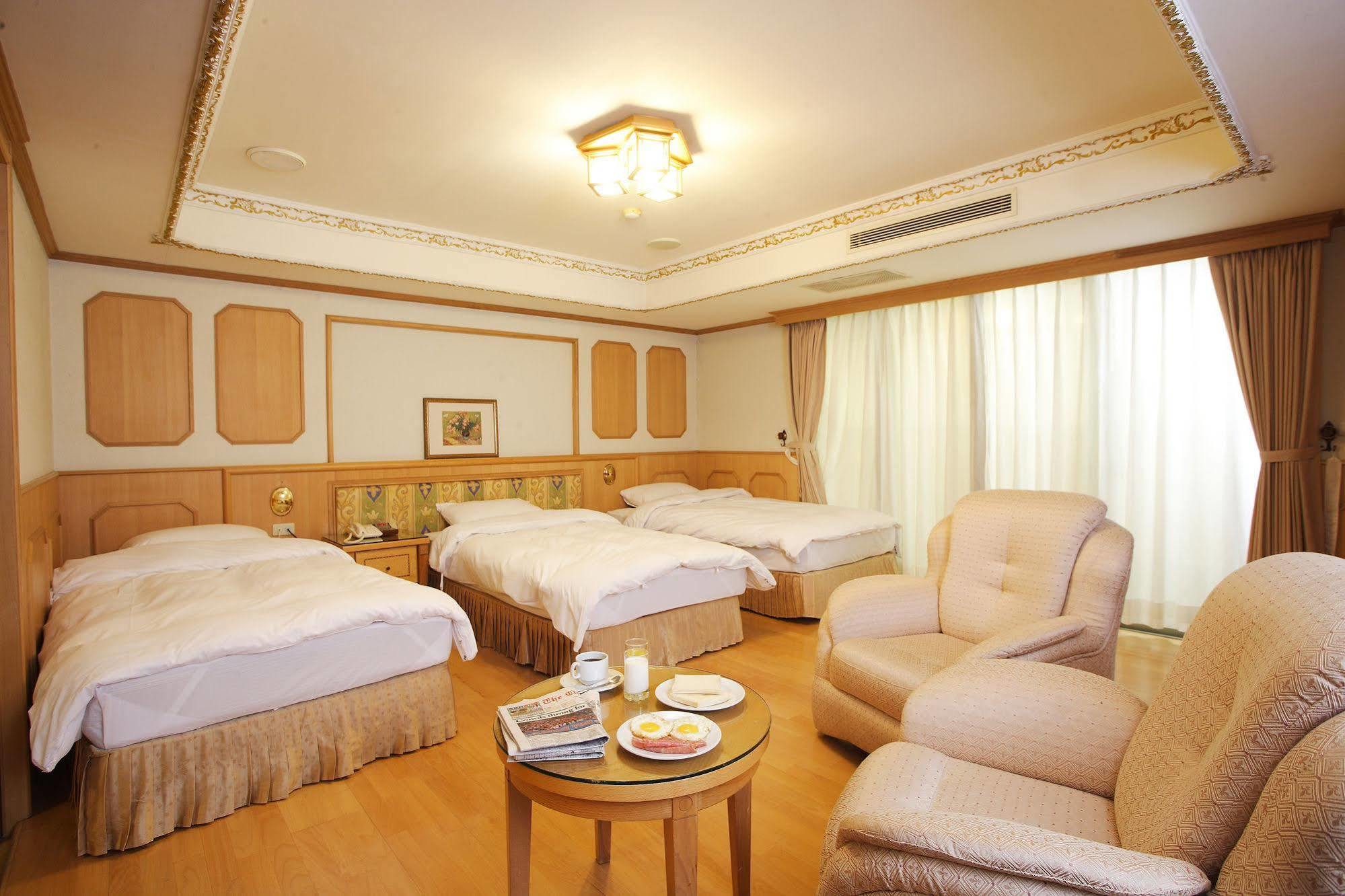 Kingdom Hotel Hszincsu Kültér fotó