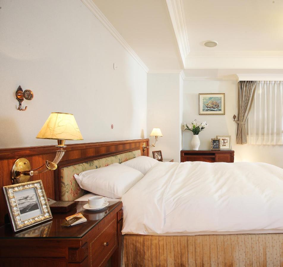 Kingdom Hotel Hszincsu Kültér fotó