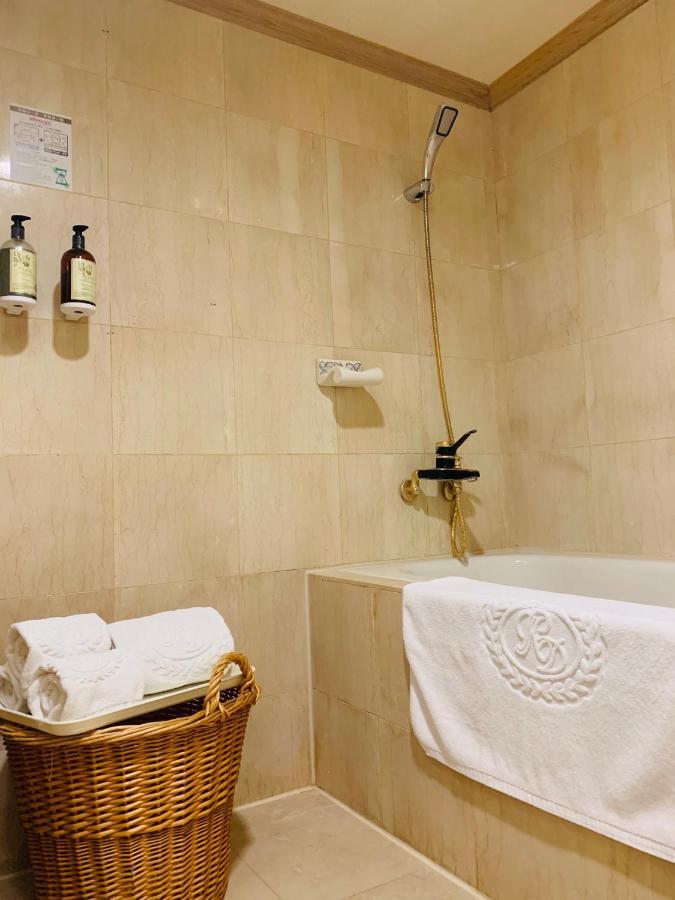 Kingdom Hotel Hszincsu Kültér fotó